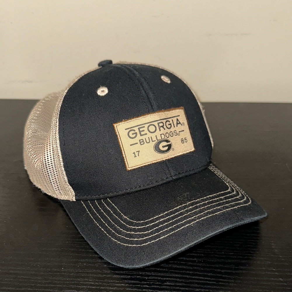 UGA Georgia Bulldogs Navy and Beige Cap